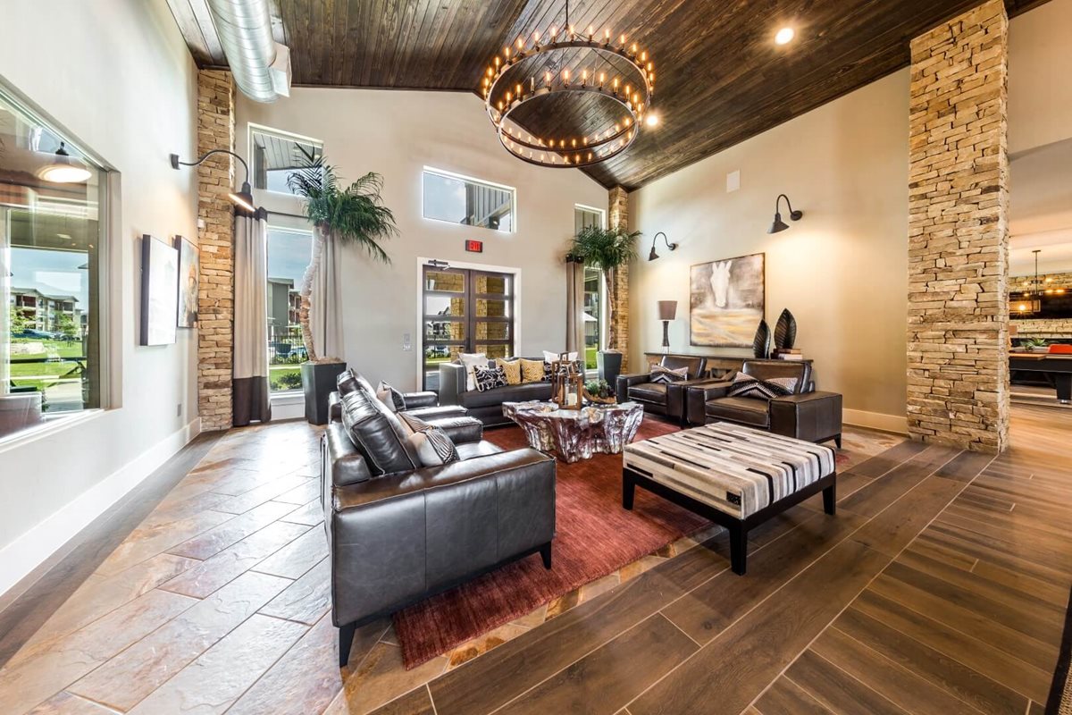 Legacy Creekside Apartments